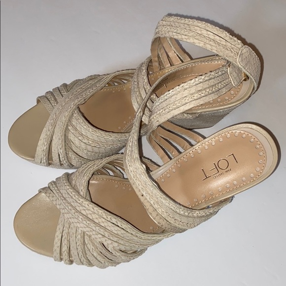 Ann Taylor Loft leather sandal heel platform - Picture 5 of 8